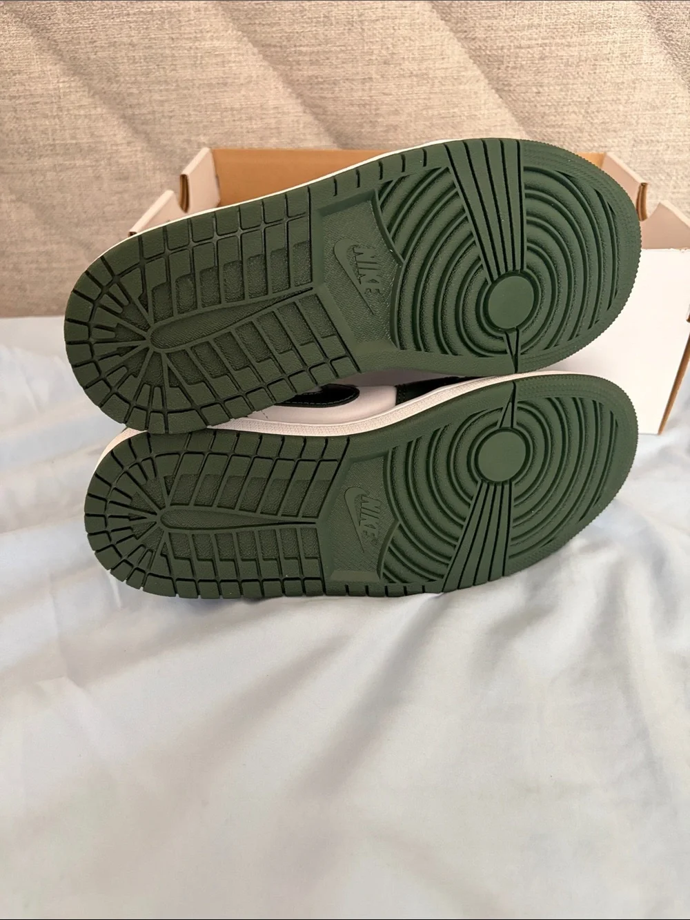 Nike Air Jordan 1 Low White & Dark Green